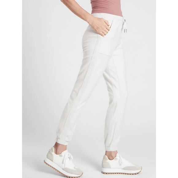 Athleta Farallon Jogger Magnolia White Size 4 Style # 988043 - Picture 3 of 9